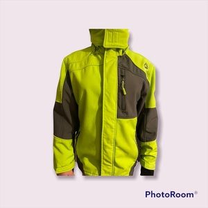 Reebok boys winter coat size 10/12. Good condition, minimally worn. With hood.